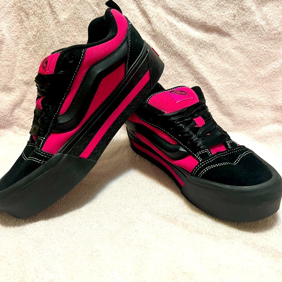 Vans Knu Skate Platform Stacked Sneaker Black Pink Satin Women’s Size 10 - Picture 6 of 7